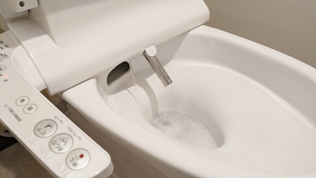 【体験談付き】ウォシュレットが止まらない時はどうする？原因と簡単にできる対処法を徹底解説