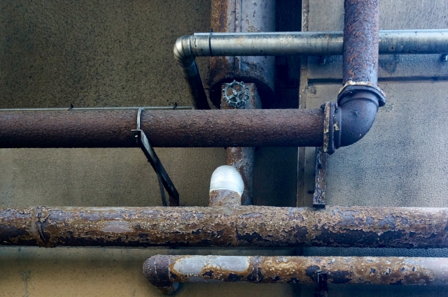 排水管の「錆」が詰まりの原因になる理由